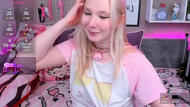 Snapshot of MeowkaKitty chatting on 8, 3, 2025 MeowkaKitty online show from 8, 3, 2025