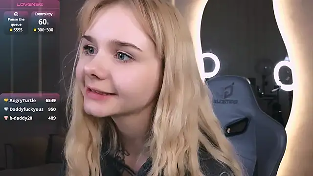 Britney Lynch online show from 13, 3, 2025