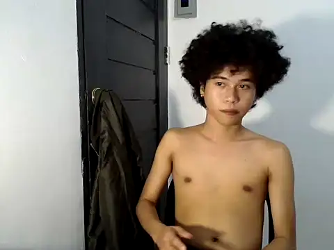 Asiantwink21 online show from 12, 5, 2026