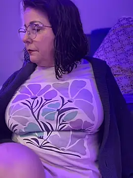 PaulinaSanders X online show from 6, 2, 2025