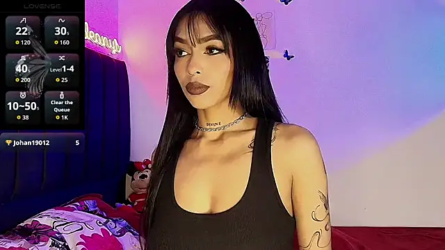 Snapshot of Alleanys_Cristal chatting on 18, 11, 2025 Alleanys Cristal online show from 18, 11, 2025