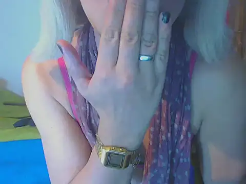 LorenJade online show from 8, 3, 2025