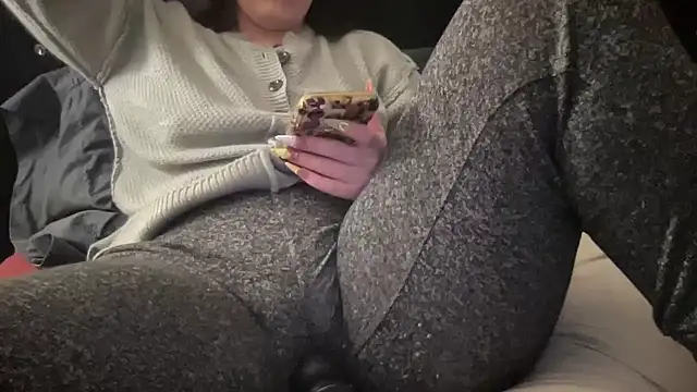 Snapshot of sexylilly69 chatting on 16, 2, 2025 sexylilly69 online show from 16, 2, 2025