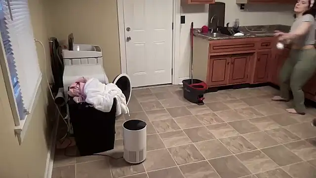 Snapshot of sexylilly69 chatting on 18, 2, 2025 sexylilly69 online show from 18, 2, 2025