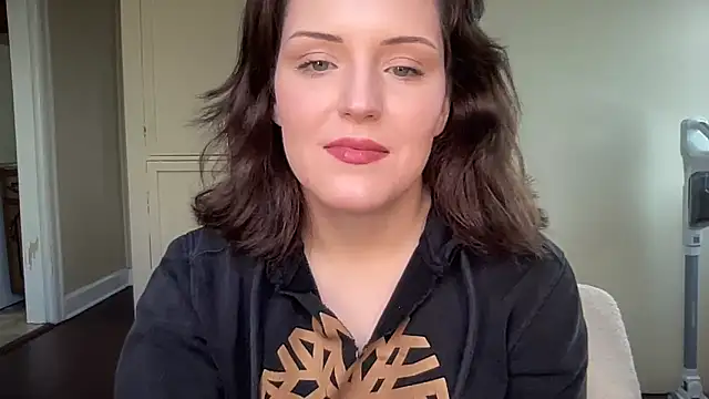 Snapshot of sexylilly69 chatting on 9, 3, 2025 sexylilly69 online show from 9, 3, 2025