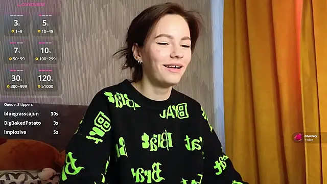 Snapshot of girl_with_snaketatto0 chatting on 23, 1, 2025 girl with snaketatto0 online show from 23, 1, 2025