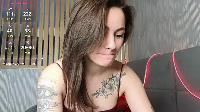 Snapshot of girl_with_snaketatto0 chatting on 16, 2, 2025 girl with snaketatto0 online show from 16, 2, 2025