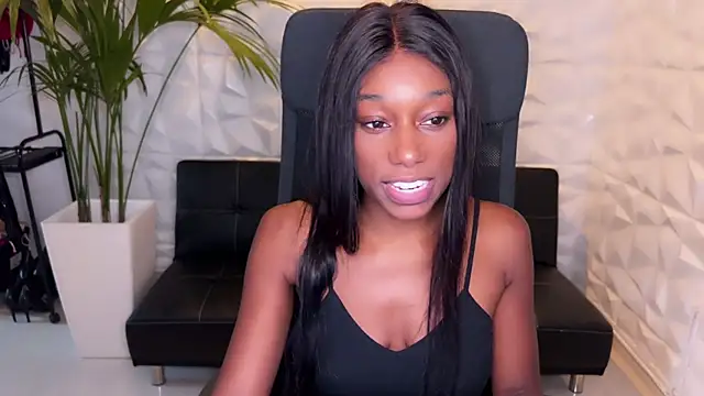 Snapshot of smileybabe chatting on 6, 12, 2024 smileybabe online show from 6, 12, 2024