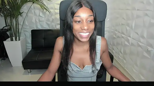 Snapshot of smileybabe chatting on 29, 12, 2024 smileybabe online show from 29, 12, 2024