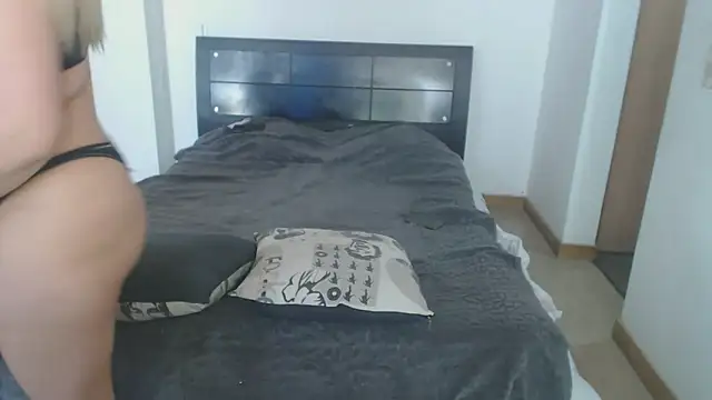 sexy girls1 online show from 6, 2, 2026