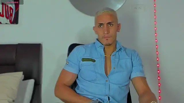 Snapshot of MikeRoss7777 chatting on 22, 1, 2025 MikeRoss7777 online show from 22, 1, 2025