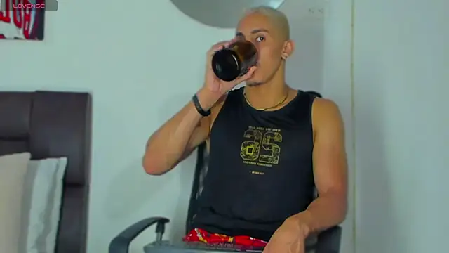 Snapshot of MikeRoss7777 chatting on 27, 1, 2025 MikeRoss7777 online show from 27, 1, 2025