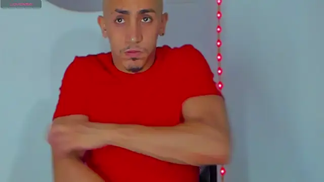 Snapshot of MikeRoss7777 chatting on 14, 2, 2025 MikeRoss7777 online show from 14, 2, 2025