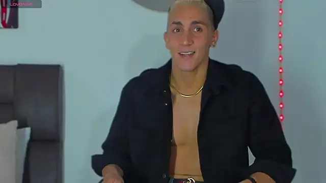 Snapshot of MikeRoss7777 chatting on 23, 2, 2025 MikeRoss7777 online show from 23, 2, 2025