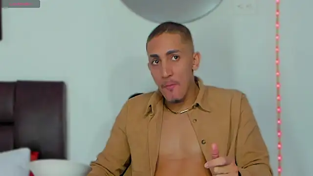 Snapshot of MikeRoss7777 chatting on 18, 9, 2025 MikeRoss7777 online show from 18, 9, 2025