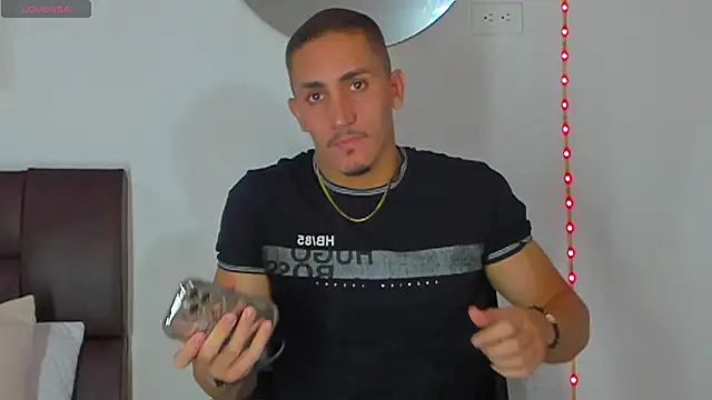 Snapshot of MikeRoss7777 chatting on 28, 9, 2025 MikeRoss7777 online show from 28, 9, 2025