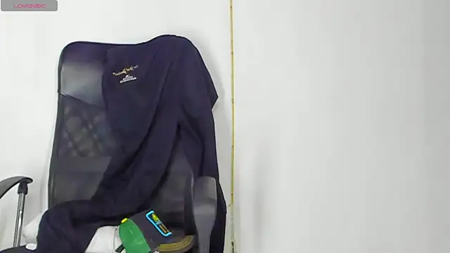 Snapshot of MikeRoss7777 chatting on 4, 10, 2025 MikeRoss7777 online show from 4, 10, 2025