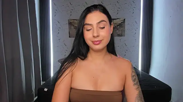 Snapshot of Valerie_Corthez chatting on 25, 5, 2026 Valerie Corthez online show from 25, 5, 2026