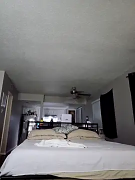 honeeyyy pot online show from 25, 2, 2026