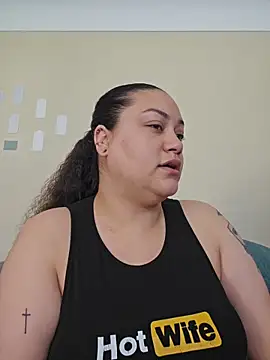 honeeyyy pot online show from 14, 4, 2026