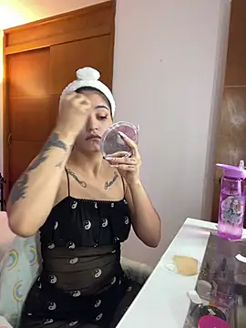 ShawtySlammed online show from 17, 4, 2026