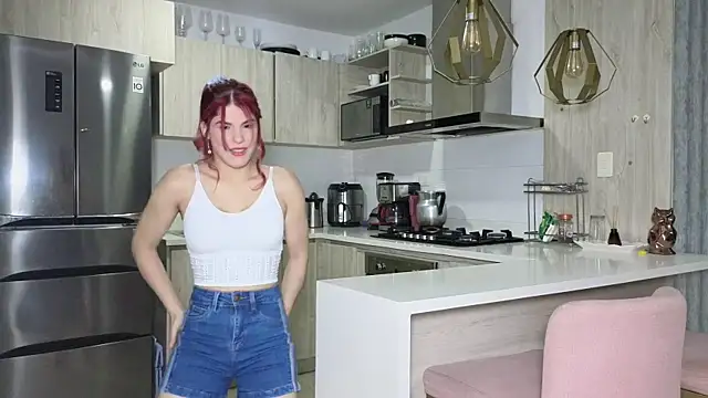 Snapshot of xalicesfantasyx chatting on 8, 3, 2025 xalicesfantasyx online show from 8, 3, 2025