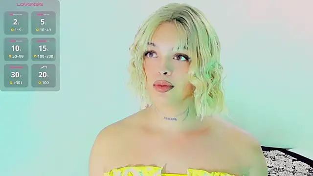 Emmaa Saenz  online show from 6, 4, 2026