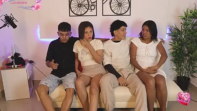 Snapshot of Crazy_nigth01 chatting on 12, 10, 2025 Crazy nigth01 online show from 12, 10, 2025