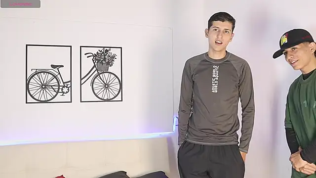 Snapshot of Crazy_nigth01 chatting on 14, 10, 2025 Crazy nigth01 online show from 14, 10, 2025