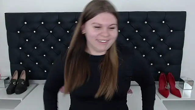 Snapshot of AbbyPleasure chatting on 6, 3, 2025 AbbyPleasure online show from 6, 3, 2025