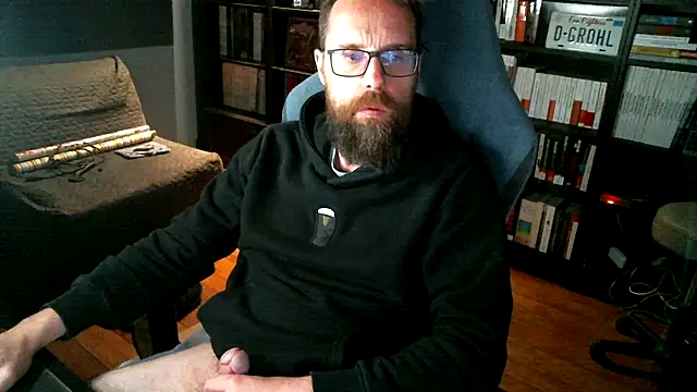 Snapshot of MeSteff chatting on 7, 5, 2026 MeSteff online show from 7, 5, 2026