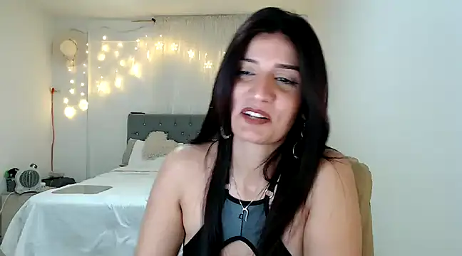 ZajiraShane online show from 13, 12, 2024