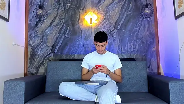 Snapshot of liam_genner_ chatting on 1, 12, 2024 liam genner online show from 1, 12, 2024