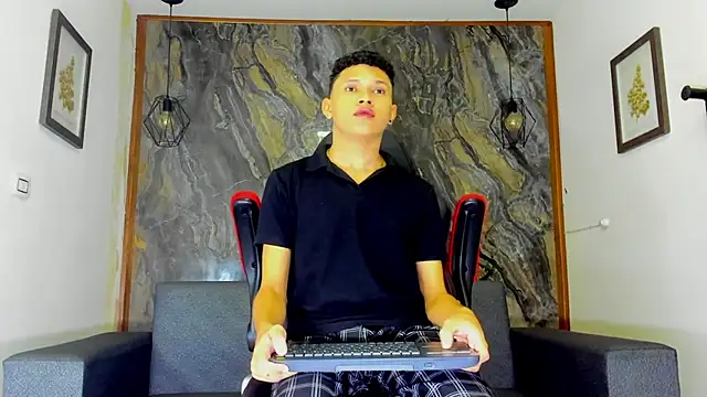 Snapshot of liam_genner_ chatting on 29, 1, 2025 liam genner online show from 29, 1, 2025