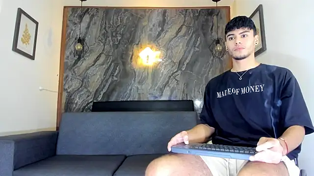 Snapshot of liam_genner_ chatting on 8, 2, 2025 liam genner online show from 8, 2, 2025