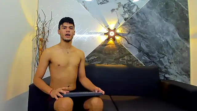 Snapshot of liam_genner_ chatting on 10, 2, 2025 liam genner online show from 10, 2, 2025