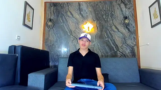 Snapshot of liam_genner_ chatting on 21, 2, 2025 liam genner online show from 21, 2, 2025