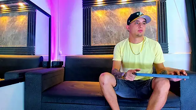 Snapshot of liam_genner_ chatting on 13, 9, 2025 liam genner online show from 13, 9, 2025