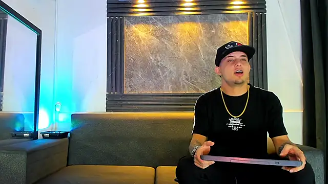 Snapshot of liam_genner_ chatting on 27, 9, 2025 liam genner online show from 27, 9, 2025