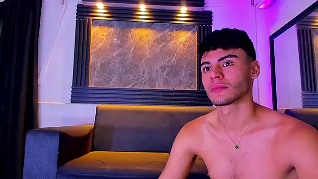 Snapshot of liam_genner_ chatting on 8, 11, 2025 liam genner online show from 8, 11, 2025