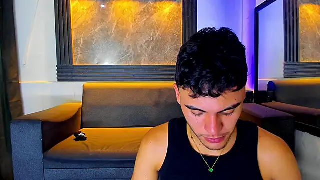 Snapshot of liam_genner_ chatting on 21, 11, 2025 liam genner online show from 21, 11, 2025