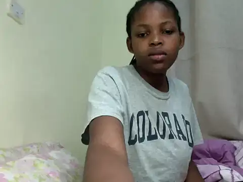 Snapshot of queen-sasha chatting on 5, 3, 2026 queen-sasha online show from 5, 3, 2026