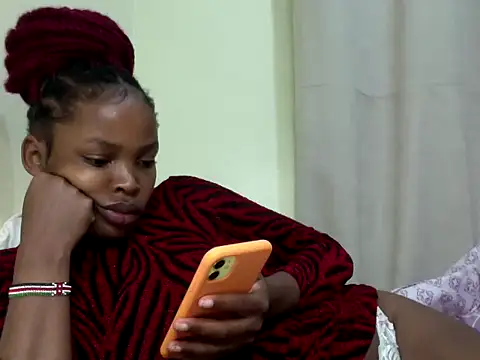 Snapshot of queen-sasha chatting on 15, 4, 2026 queen-sasha online show from 15, 4, 2026