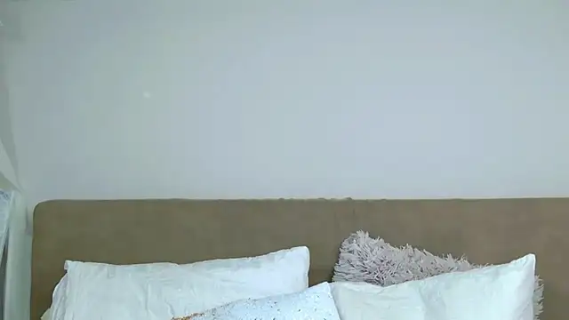 Snapshot of LuisaSin chatting on 3, 11, 2025 LuisaSin online show from 3, 11, 2025