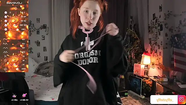 CallMeEffy1 online show from 5, 1, 2025