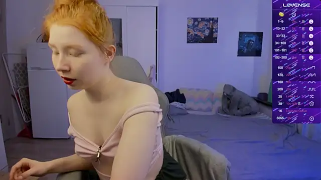 Snapshot of CallMeEffy1 chatting on 11, 7, 2026 CallMeEffy1 online show from 11, 7, 2026