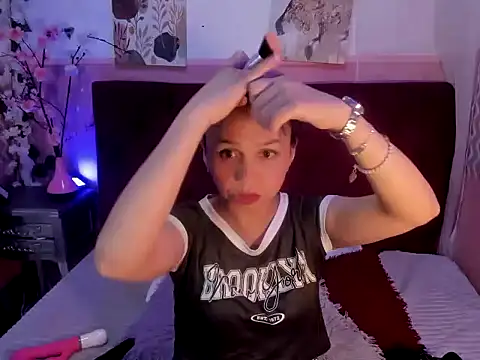 candysmitxxx online show from 15, 12, 2025