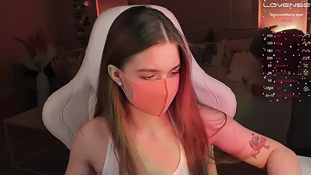 Frau Lina online show from 6, 12, 2024