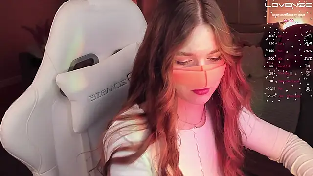 Frau Lina online show from 13, 12, 2024