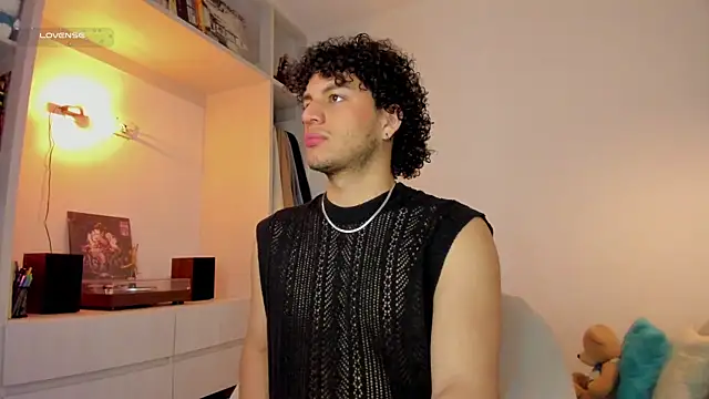 Snapshot of Curlblue chatting on 14, 12, 2025 Curlblue online show from 14, 12, 2025